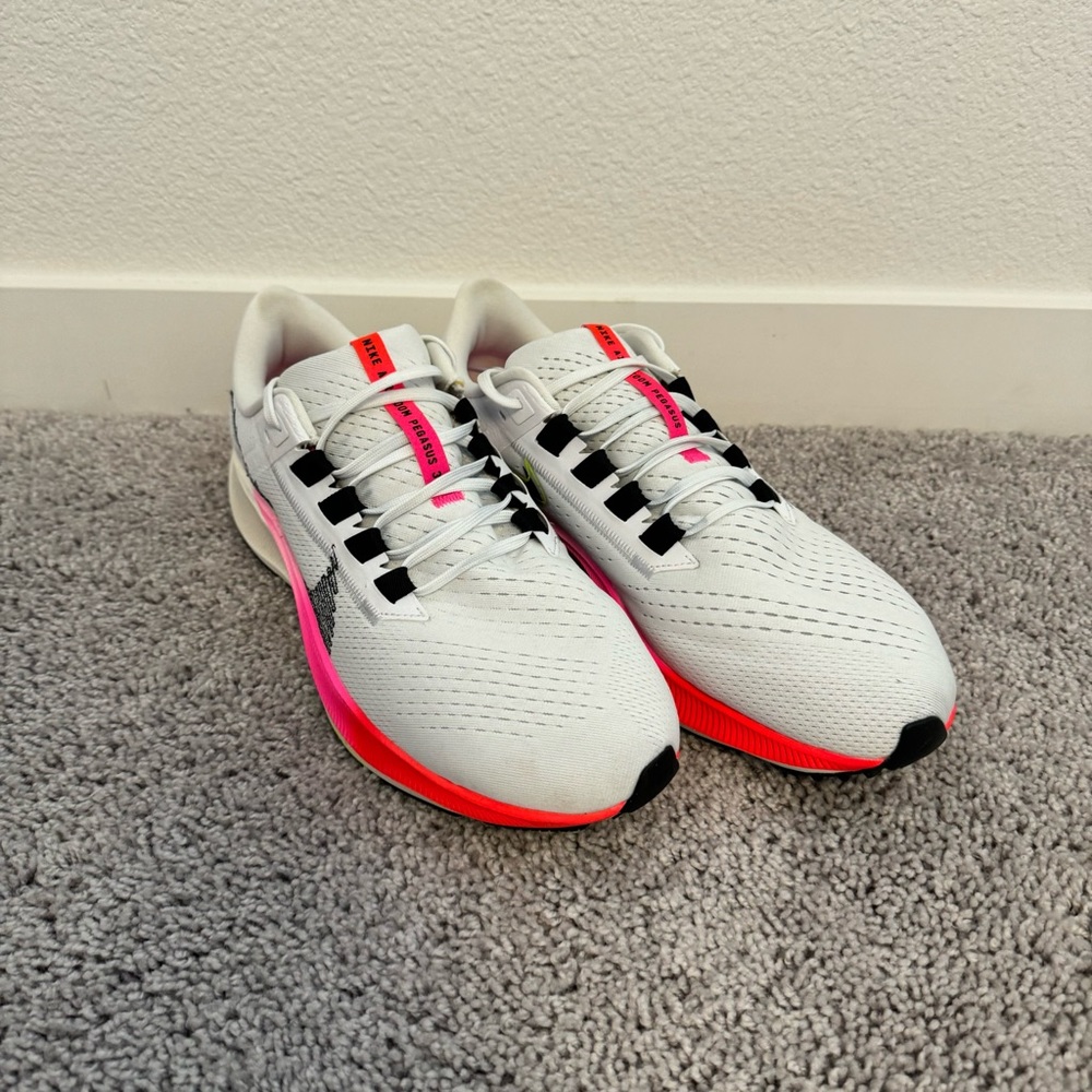 Nike Running Shoes | Pegasus 38 | Men’s Size 11 | Rare Colorway
